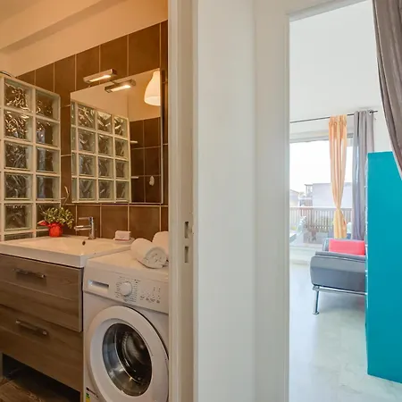 Appartement Fabrina With Balcony And Pool - Happy Rentals *
