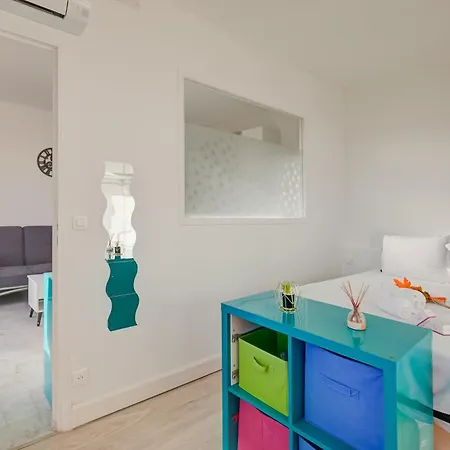 Fabrina With Balcony And Pool - Happy Apartamento