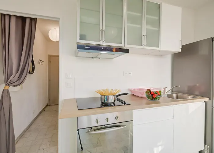 Fabrina - Happy Apartamento